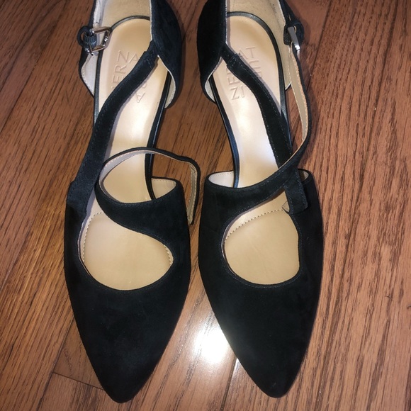 Black Heels - Picture 1 of 4